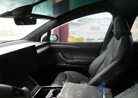 2023 Tesla Model X Dual Motor All-Wheel Drive/Standard Range from USA, damaged, VIN 7SAXCDE58PF371195